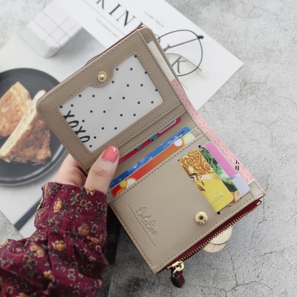 Beautiful Mini Vegan Leather Wallet Flamingo Green - Picture 4 of 7